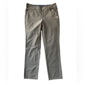 The North Face Hiking Pants Women’s 6